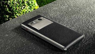 Vertu 2017新款手机，奢华科技之典范