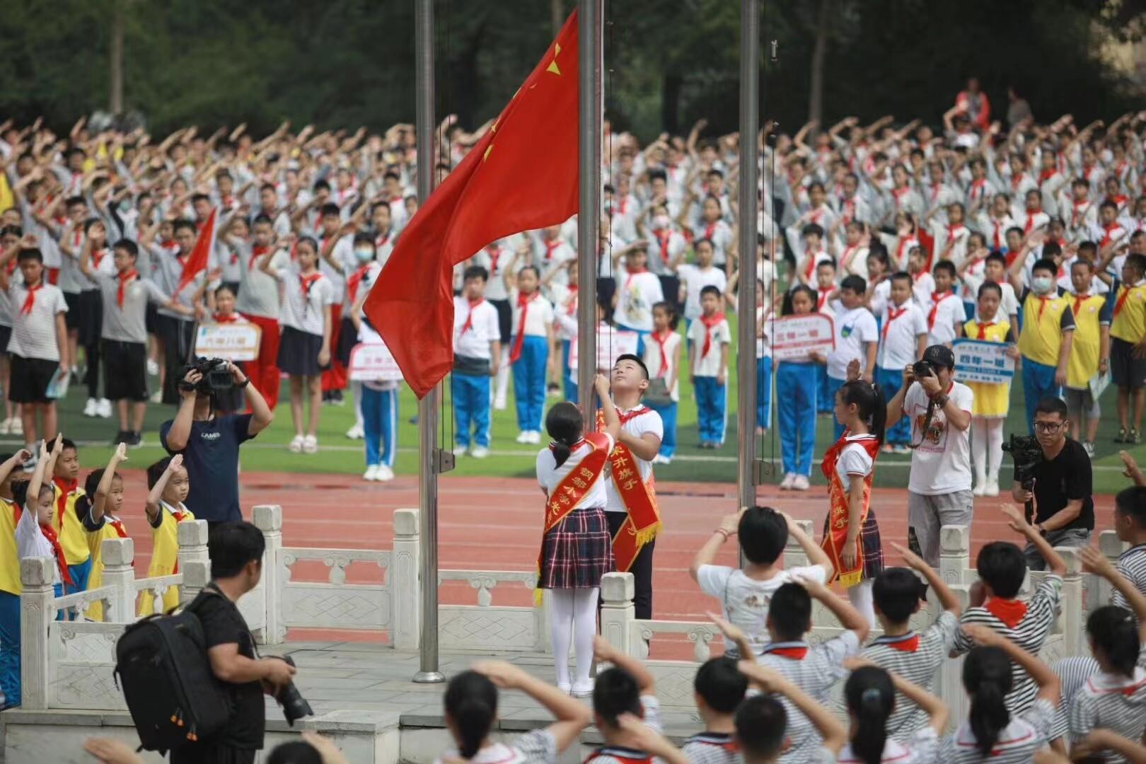 鞍山最新大客司机招聘启事，寻找专业驾驶人才